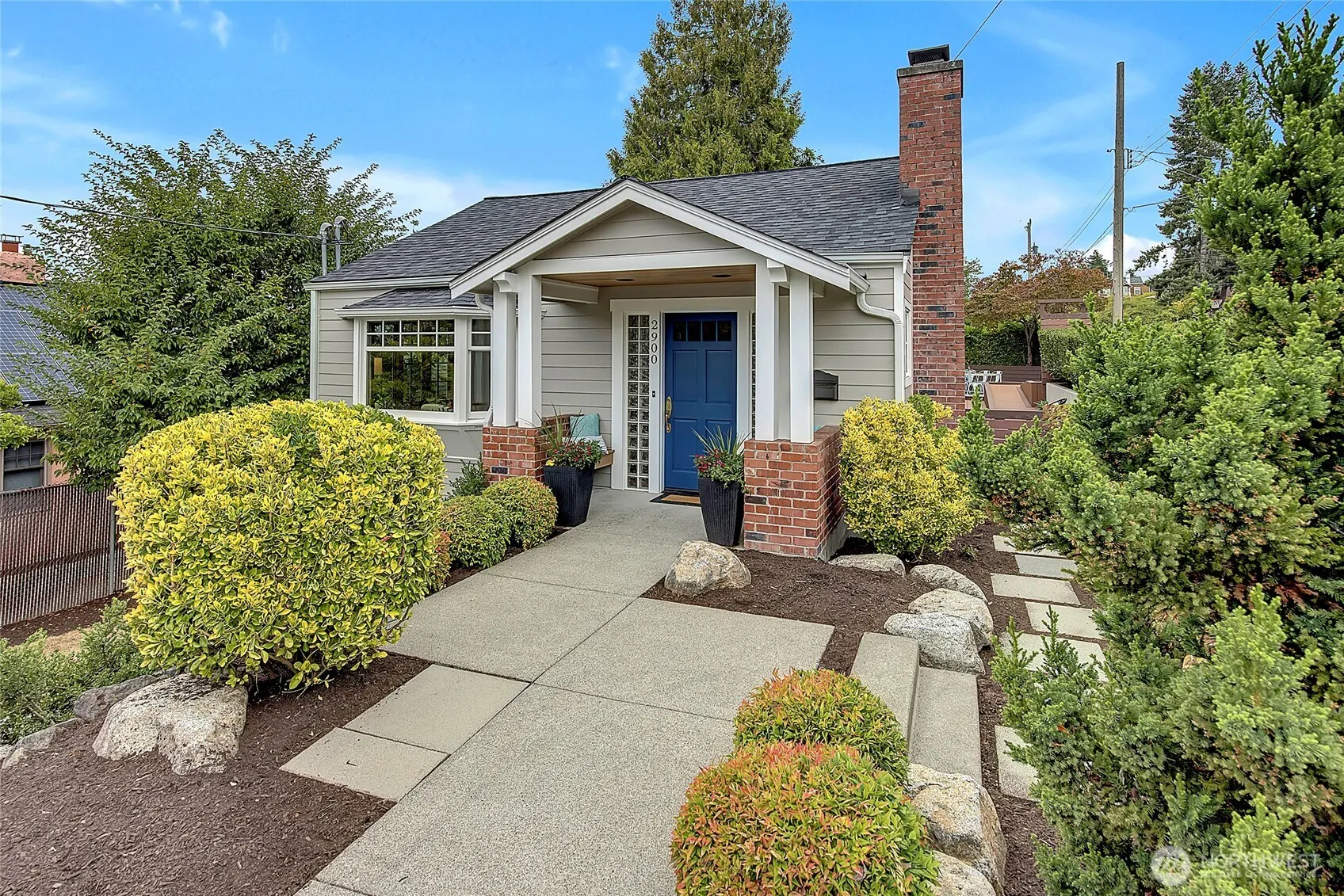 2900 W Newton Street , Seattle, WA 98199