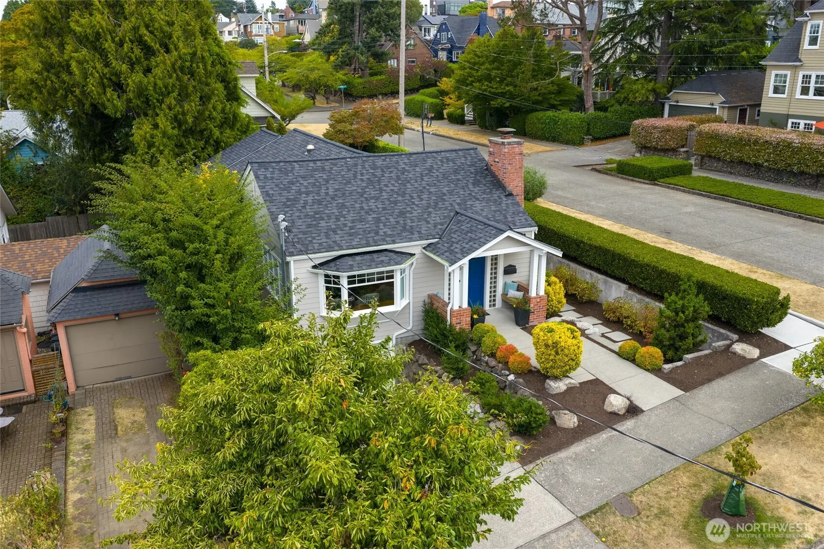 2900 W Newton Street , Seattle, WA 98199