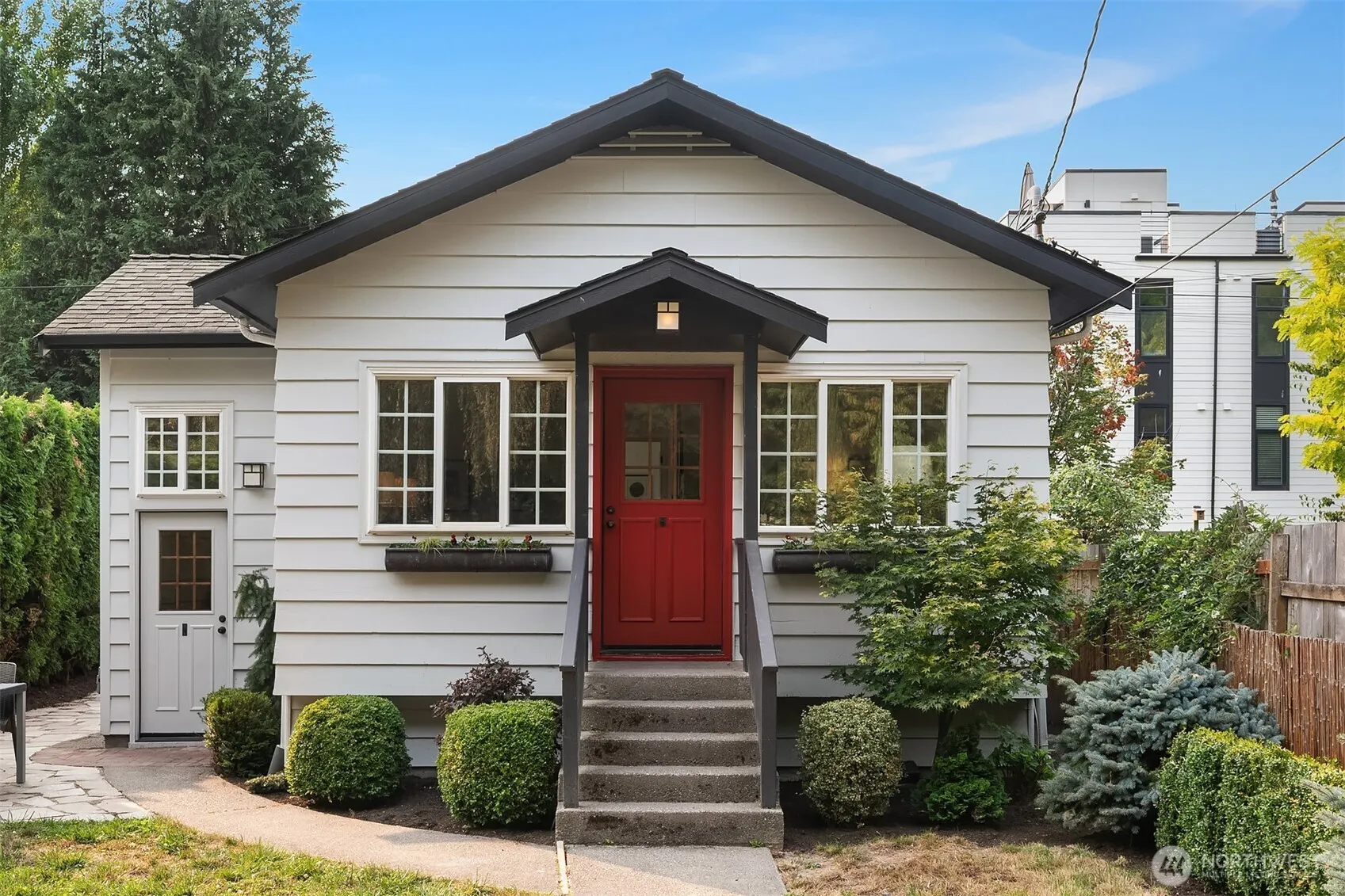 6723 Flora Avenue S, Seattle, WA 98108