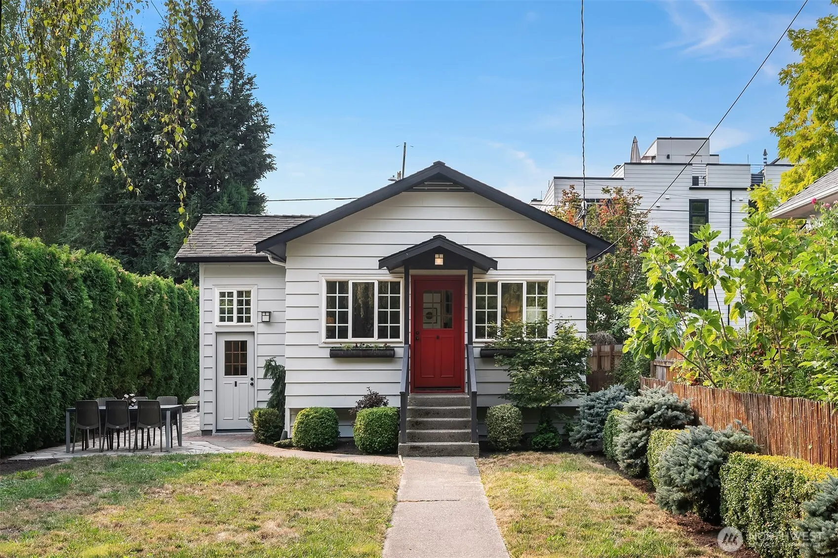 6723 Flora Avenue S, Seattle, WA 98108