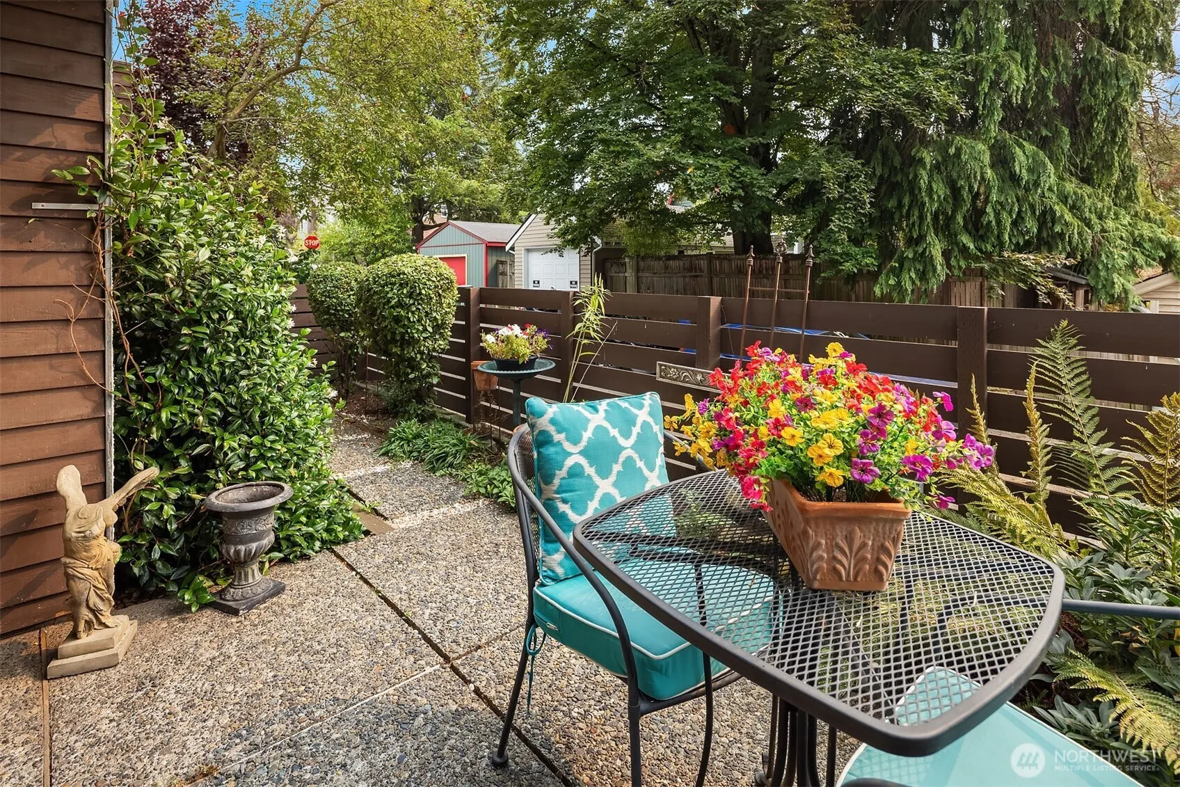 8217 5th Avenue NE #103, Seattle, WA 98115