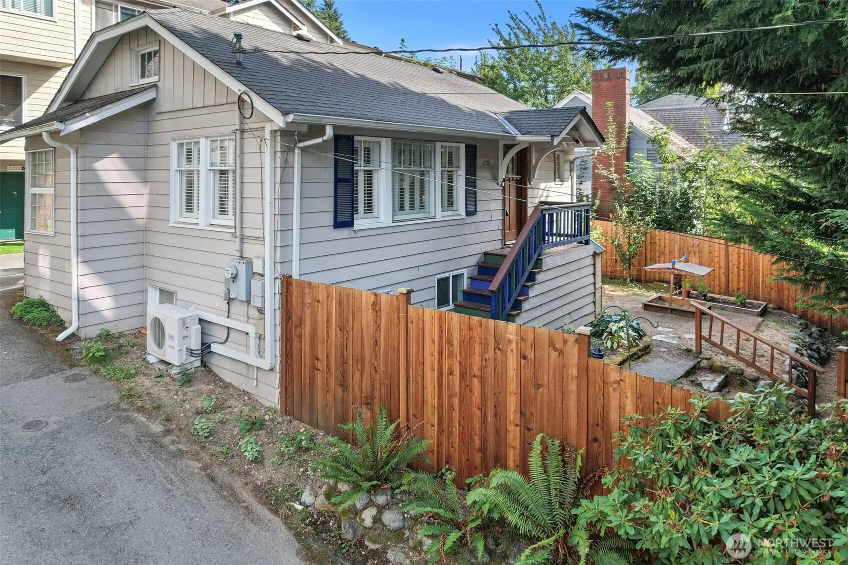 10728 Stone Avenue N, Seattle, WA 98133