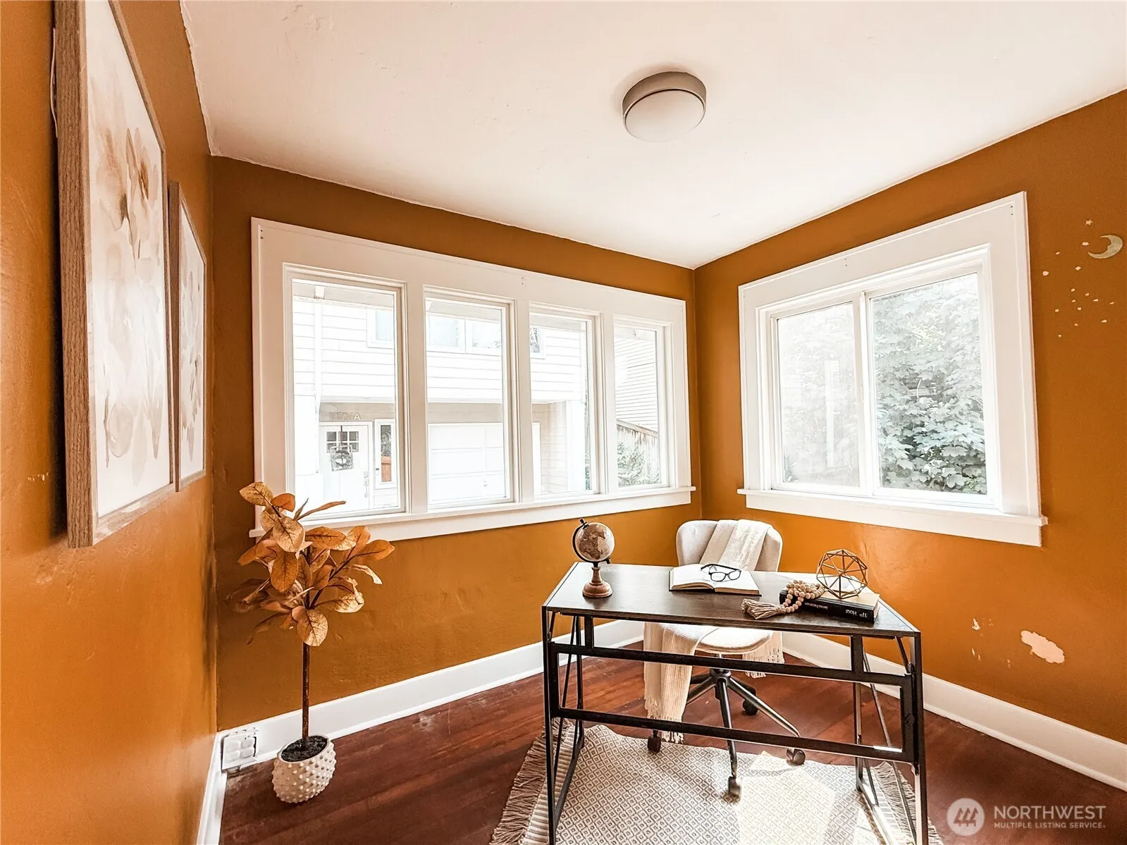 10728 Stone Avenue N, Seattle, WA 98133