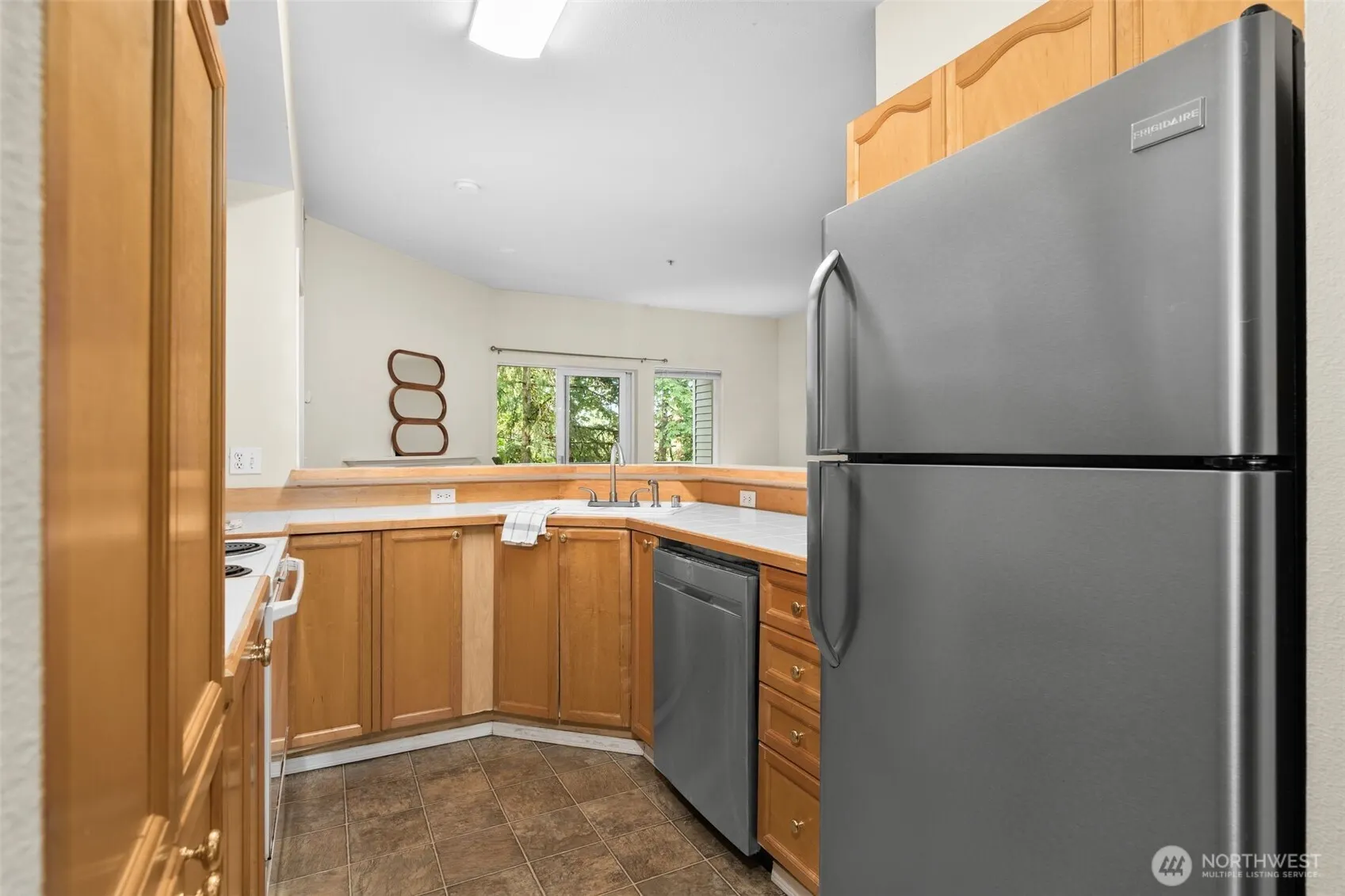 12120 NE 172nd Place #L201, Bothell, WA 98011
