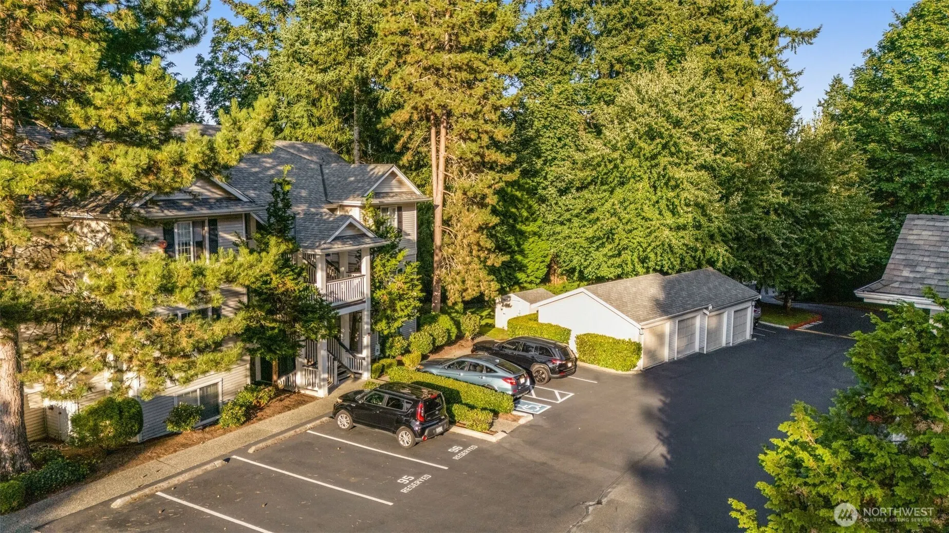 12120 NE 172nd Place #L201, Bothell, WA 98011