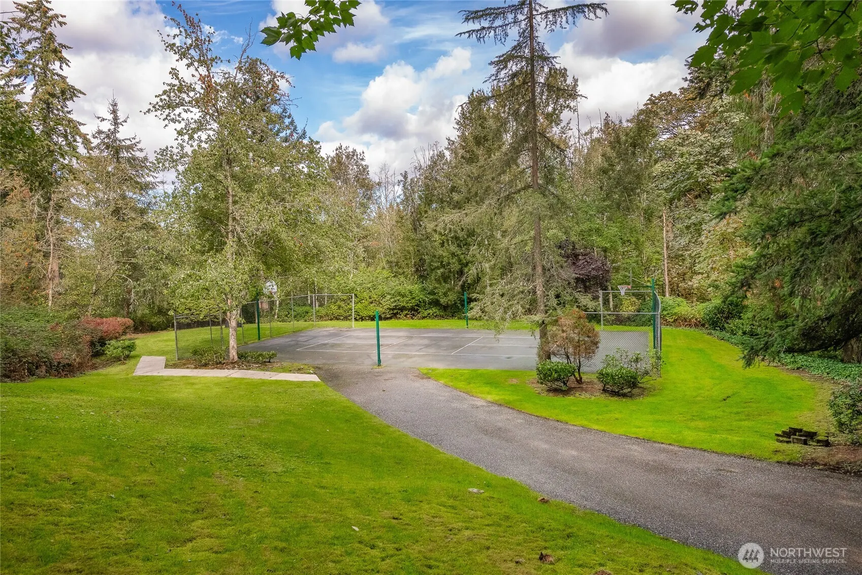 12120 NE 172nd Place #L201, Bothell, WA 98011