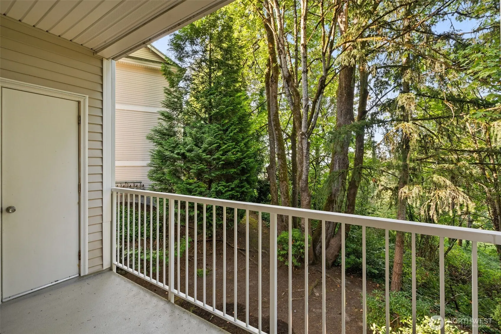 12120 NE 172nd Place #L201, Bothell, WA 98011