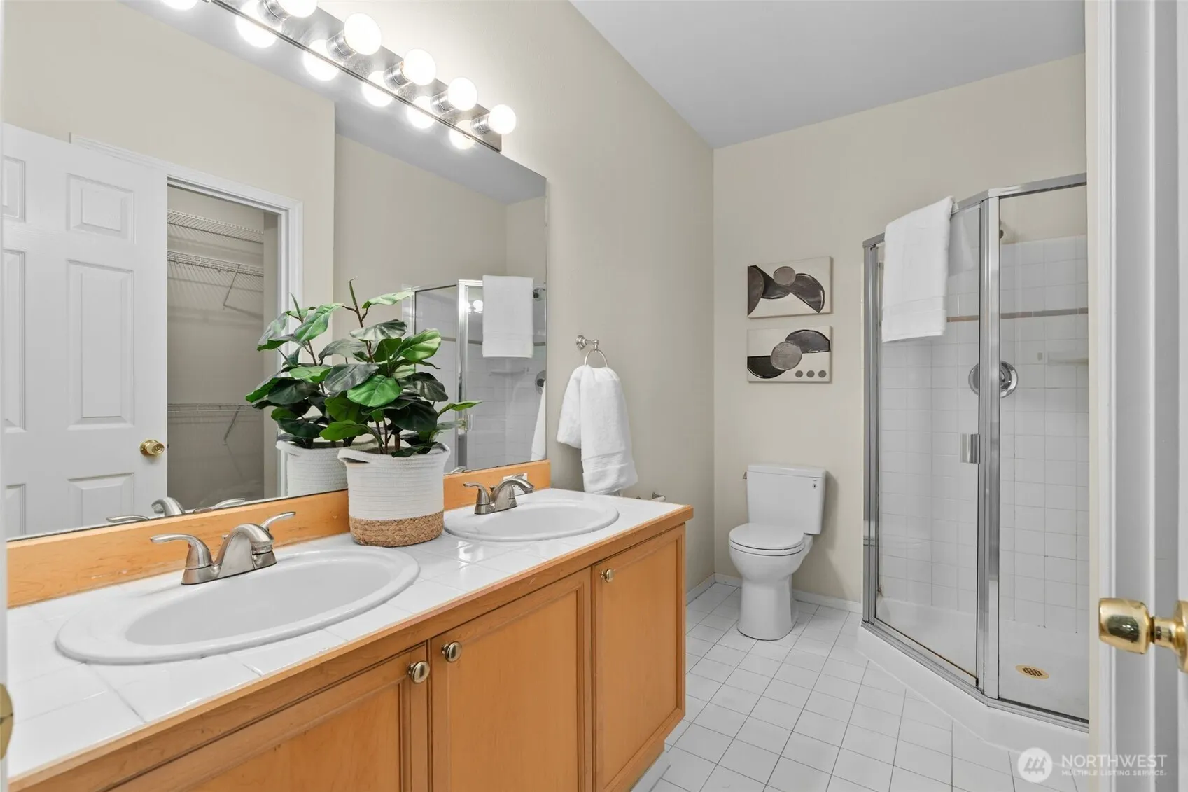 12120 NE 172nd Place #L201, Bothell, WA 98011