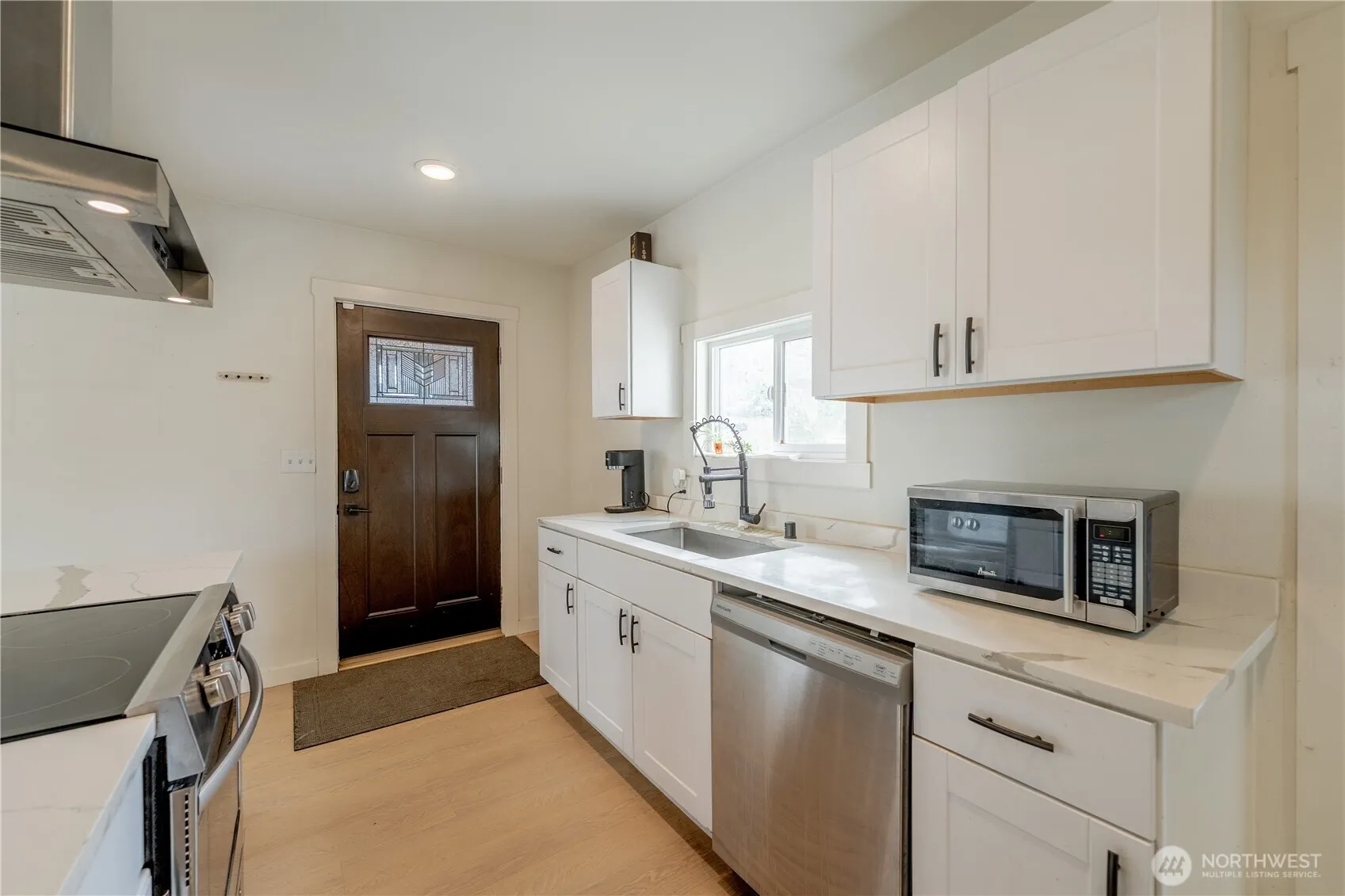 23737 100th Avenue SE, Kent, WA 98031-4211