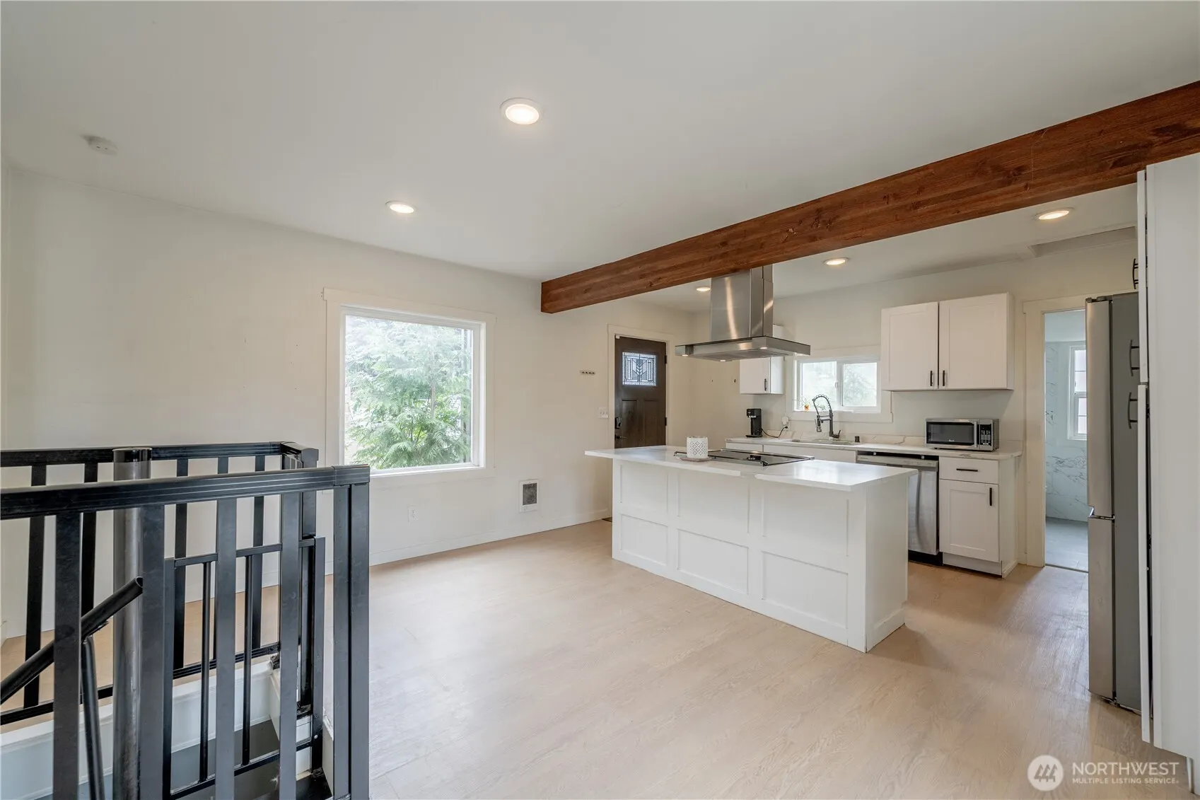 23737 100th Avenue SE, Kent, WA 98031-4211