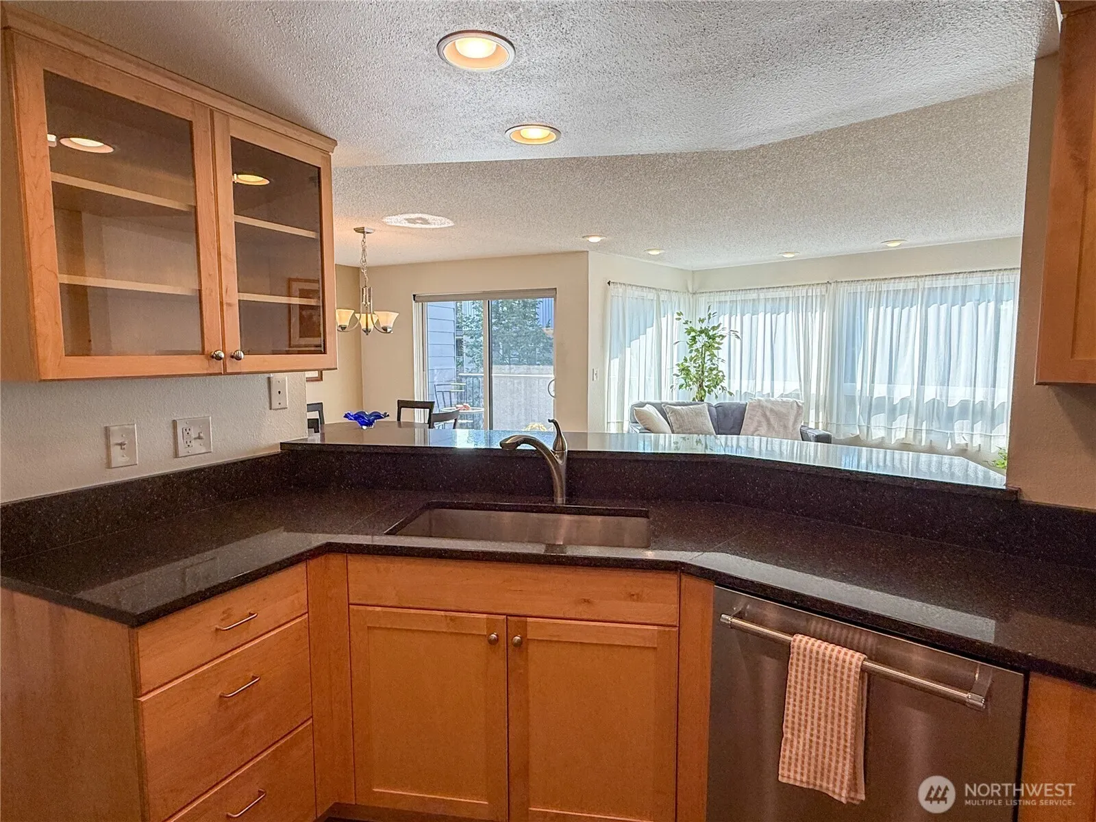 5000 California Avenue SW #201, Seattle, WA 98136