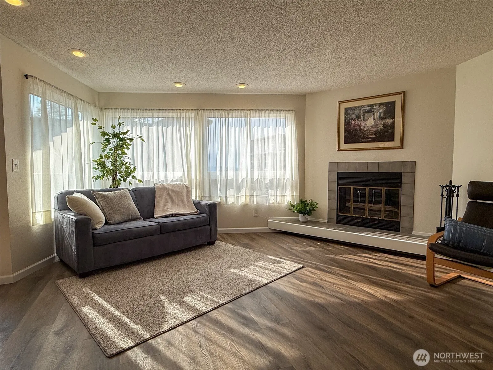 5000 California Avenue SW #201, Seattle, WA 98136
