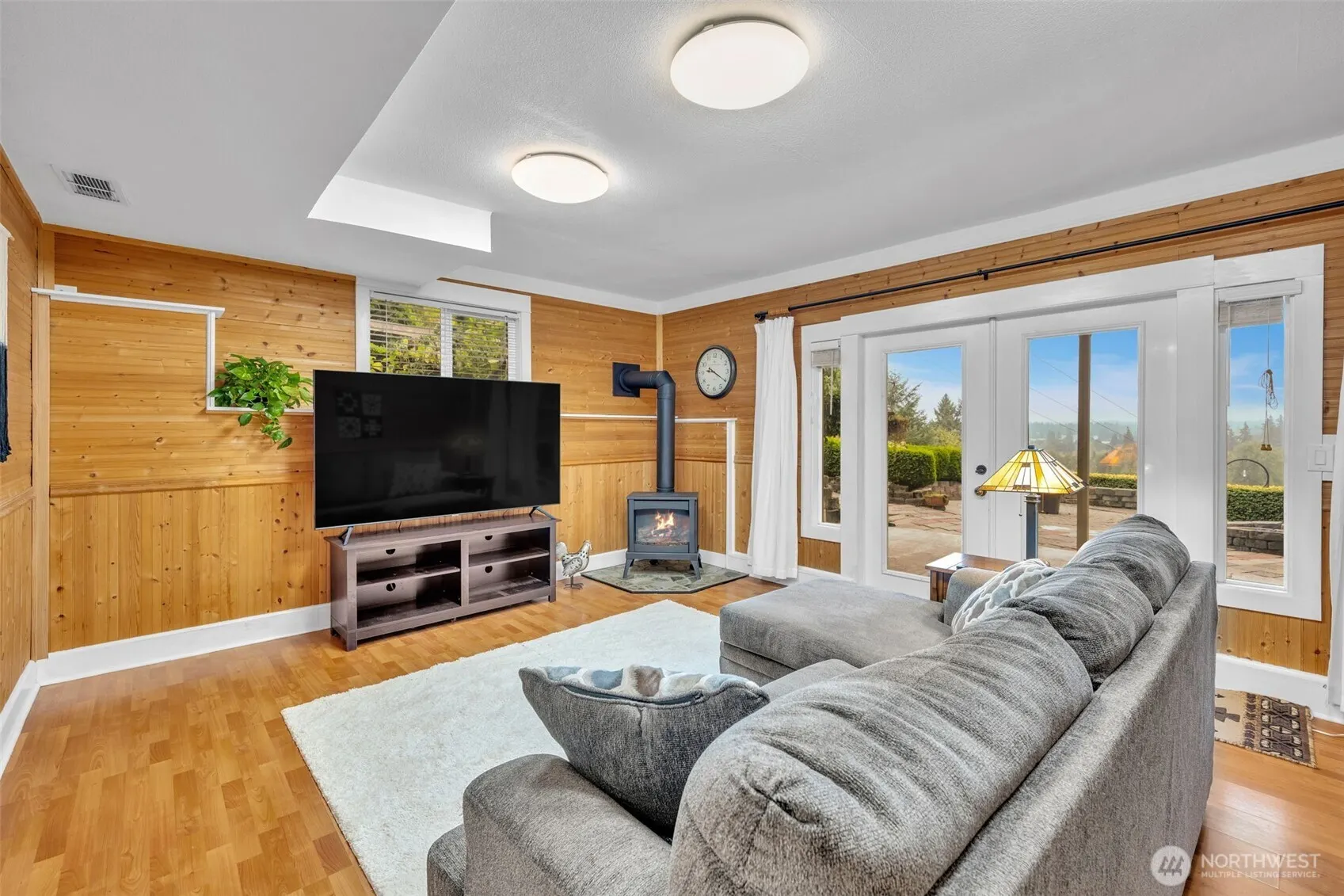 211 E Jonathan Road , Bothell, WA 98012