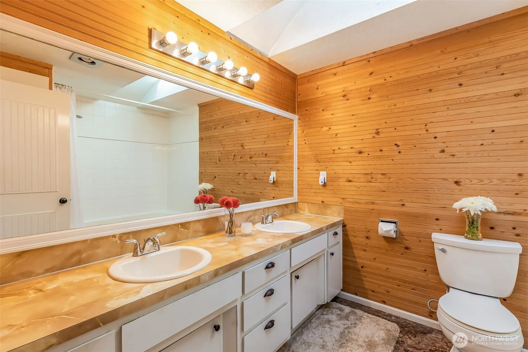 211 E Jonathan Road , Bothell, WA 98012