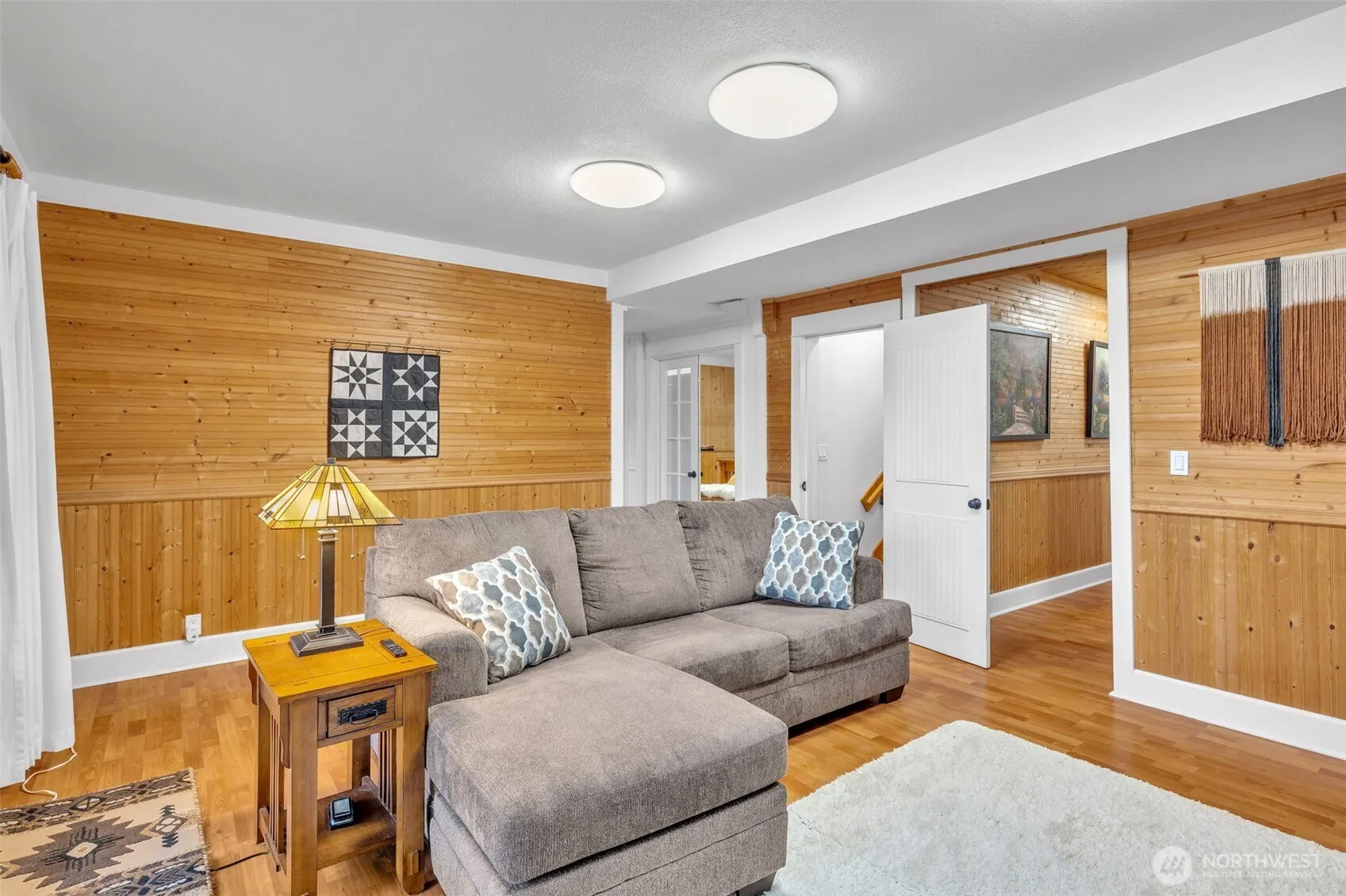 211 E Jonathan Road , Bothell, WA 98012