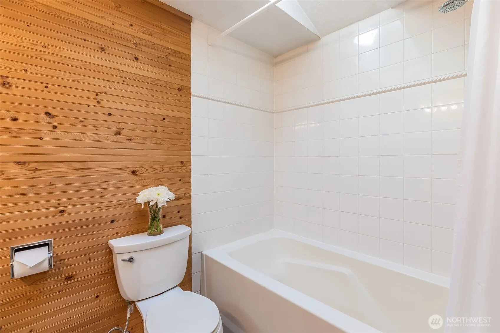 211 E Jonathan Road , Bothell, WA 98012