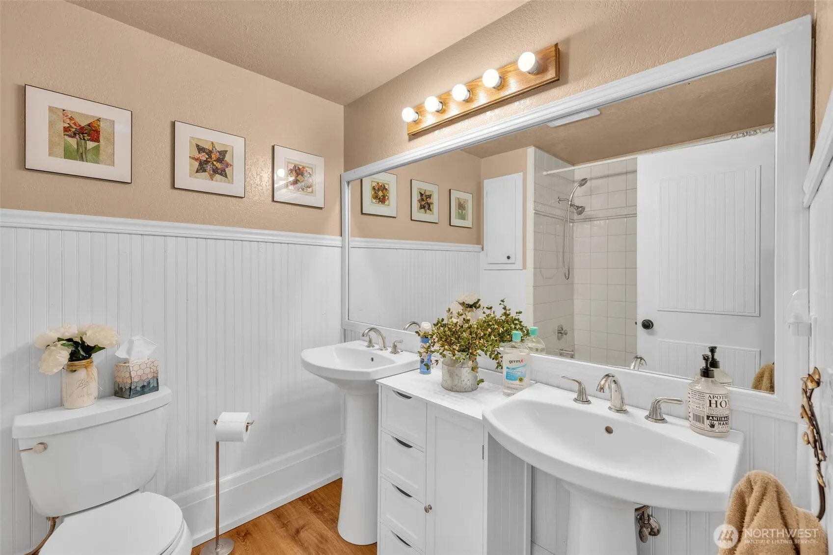 211 E Jonathan Road , Bothell, WA 98012