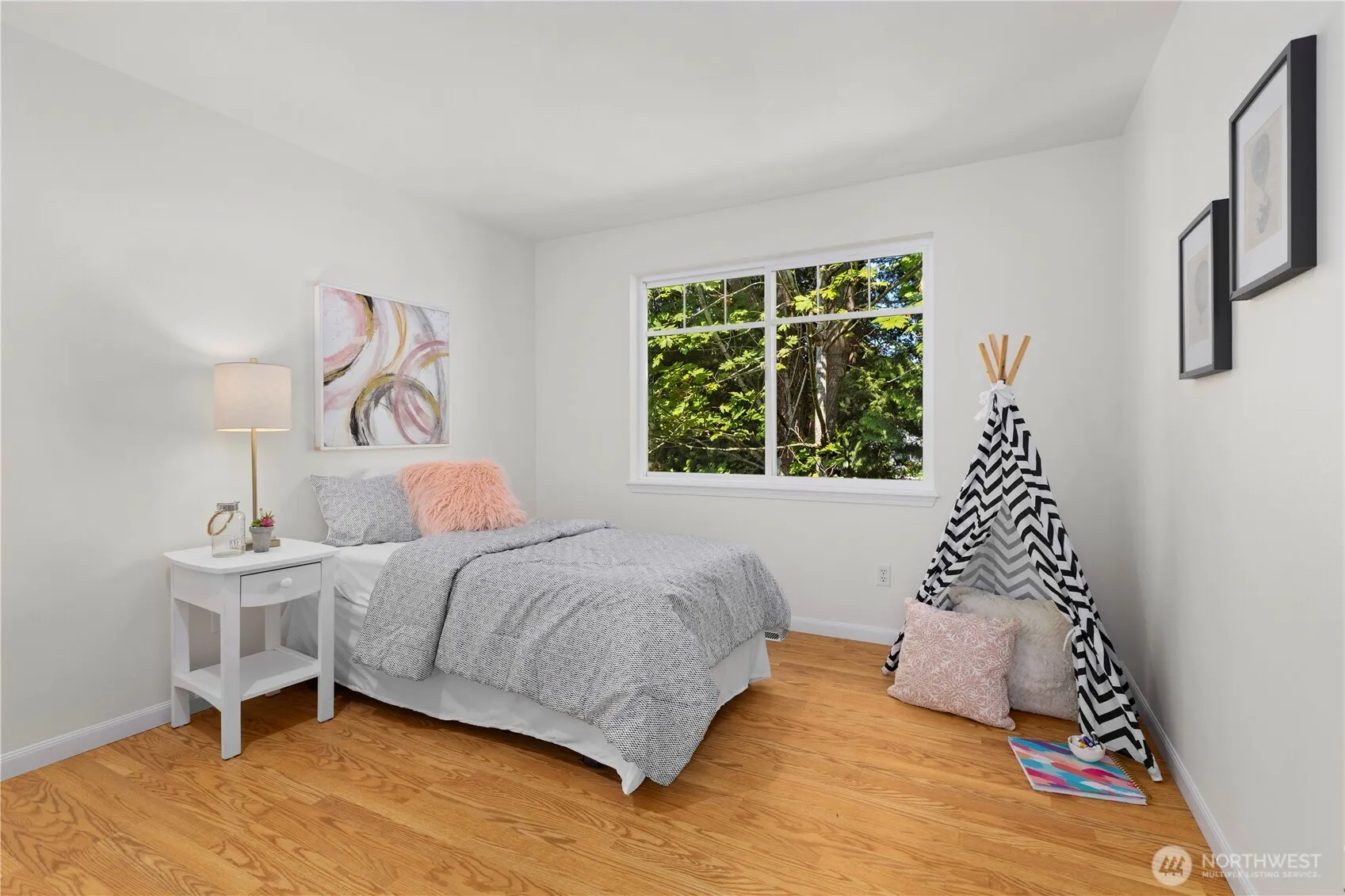 520 2nd Avenue S, Kirkland, WA 98033