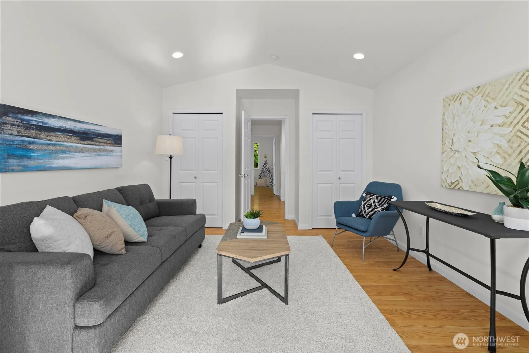 520 2nd Avenue S, Kirkland, WA 98033