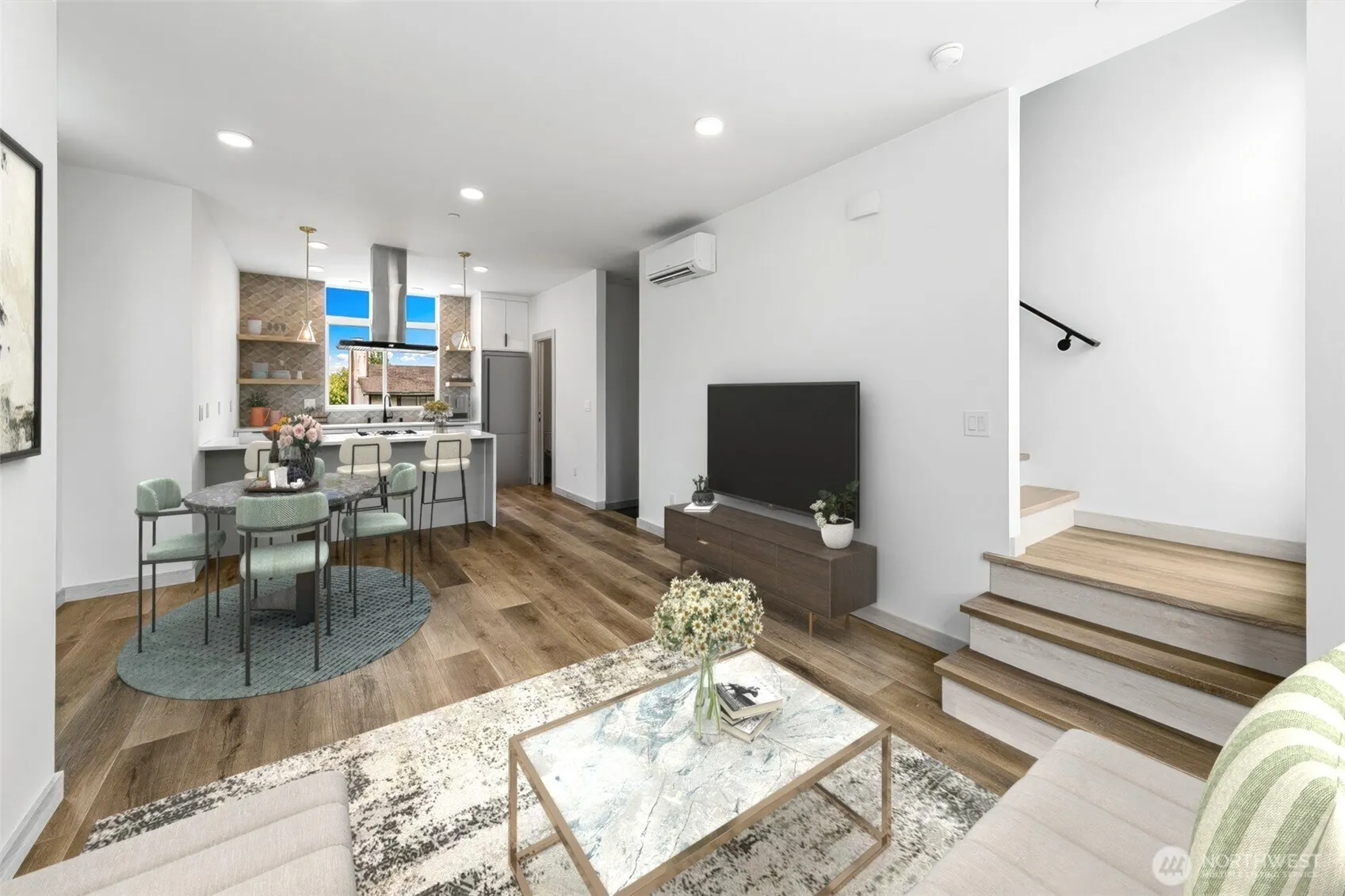 7558 43rd Avenue S, Seattle, WA 98118
