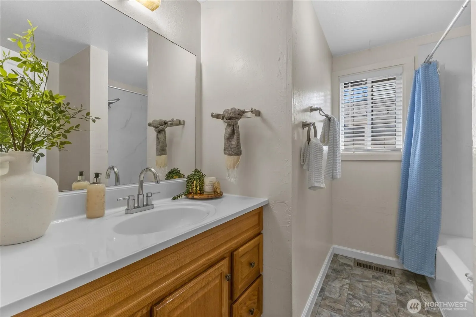 21423 122nd Place SE, Kent, WA 98031