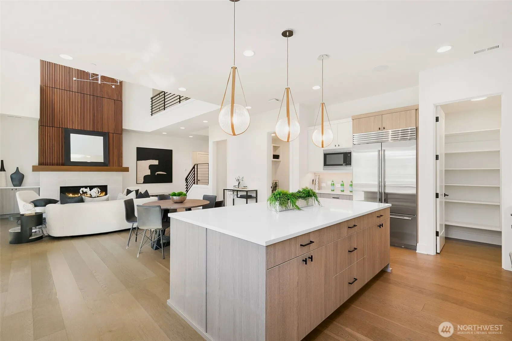11608 SE 47th Place , Bellevue, WA 98006