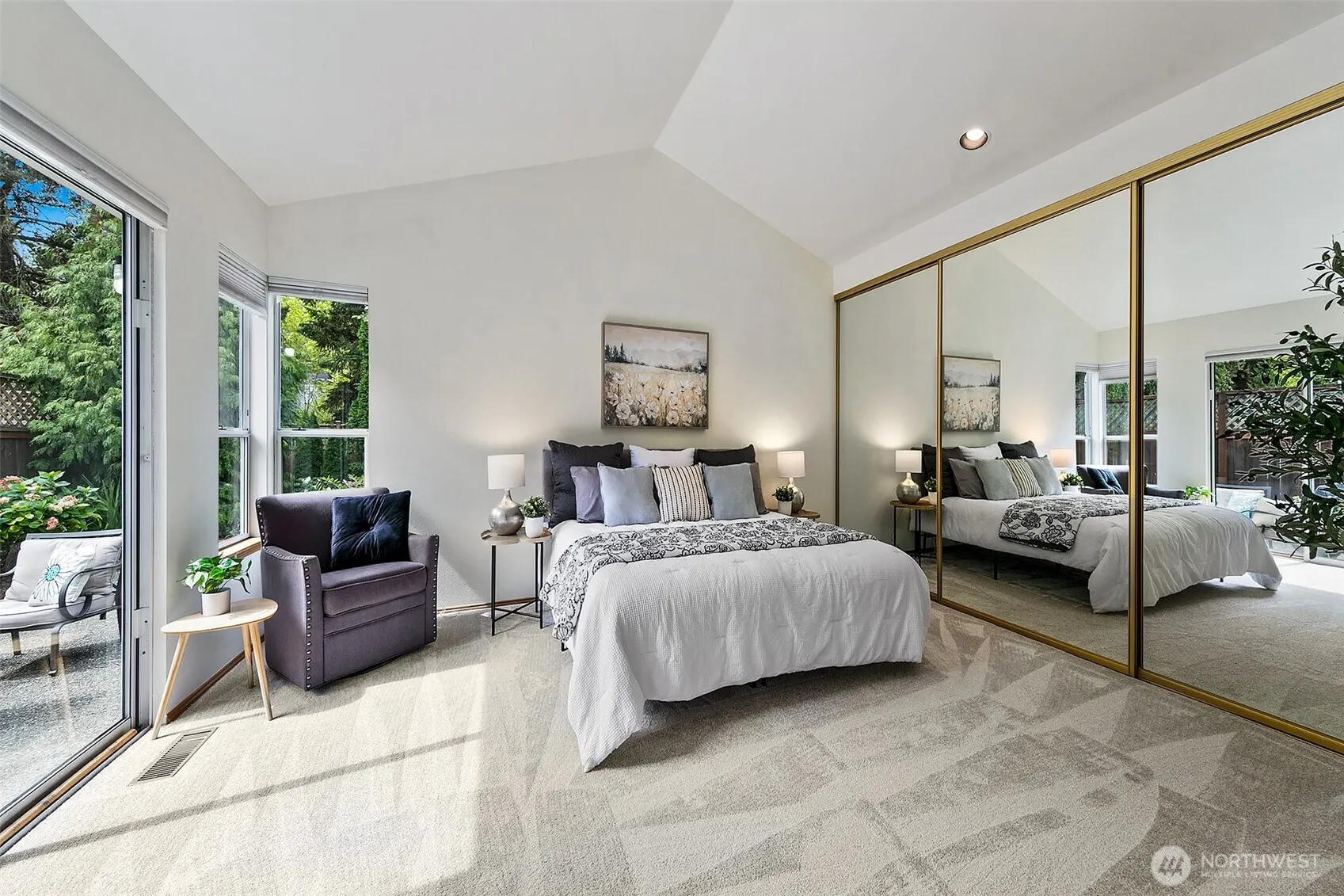 12719 102nd Avenue NE, Kirkland, WA 98034