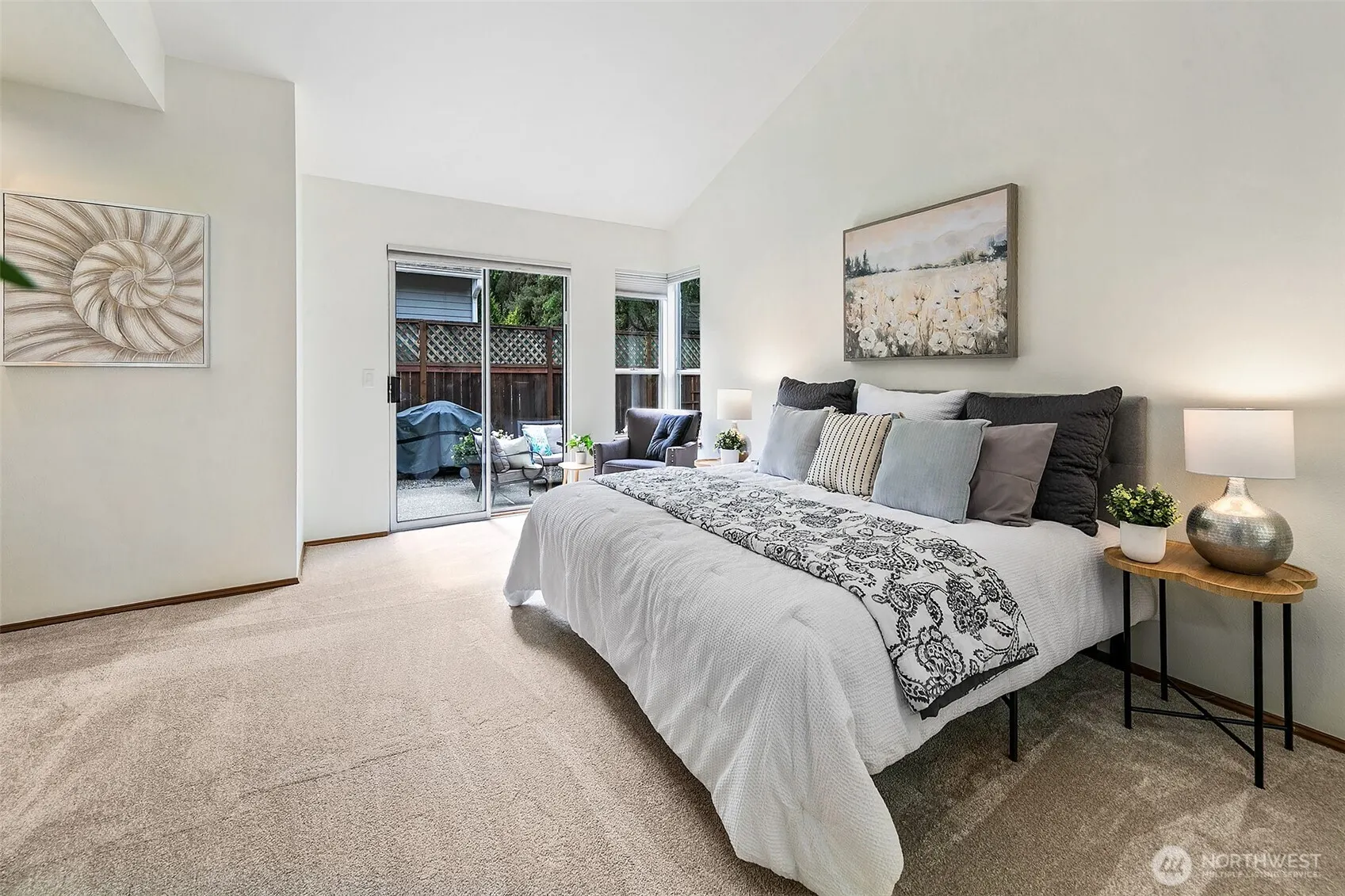 12719 102nd Avenue NE, Kirkland, WA 98034