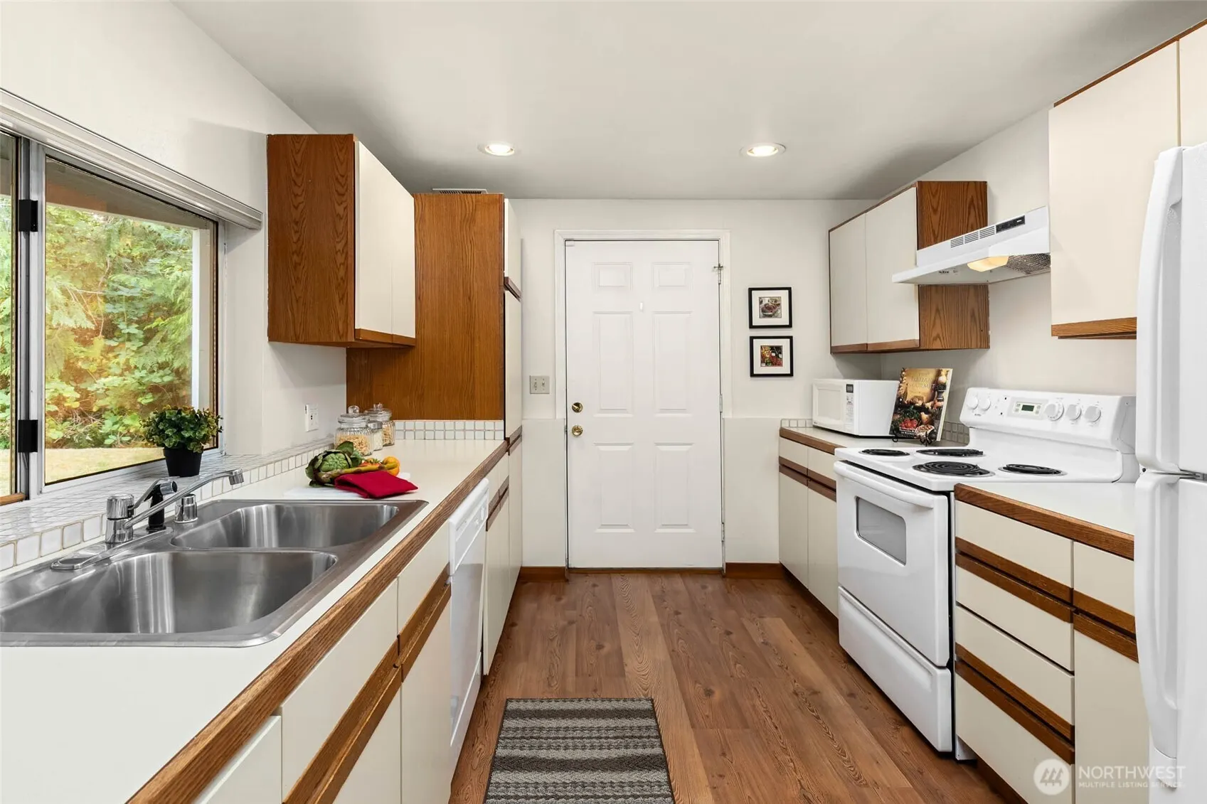 6129 115th Place SE, Bellevue, WA 98006