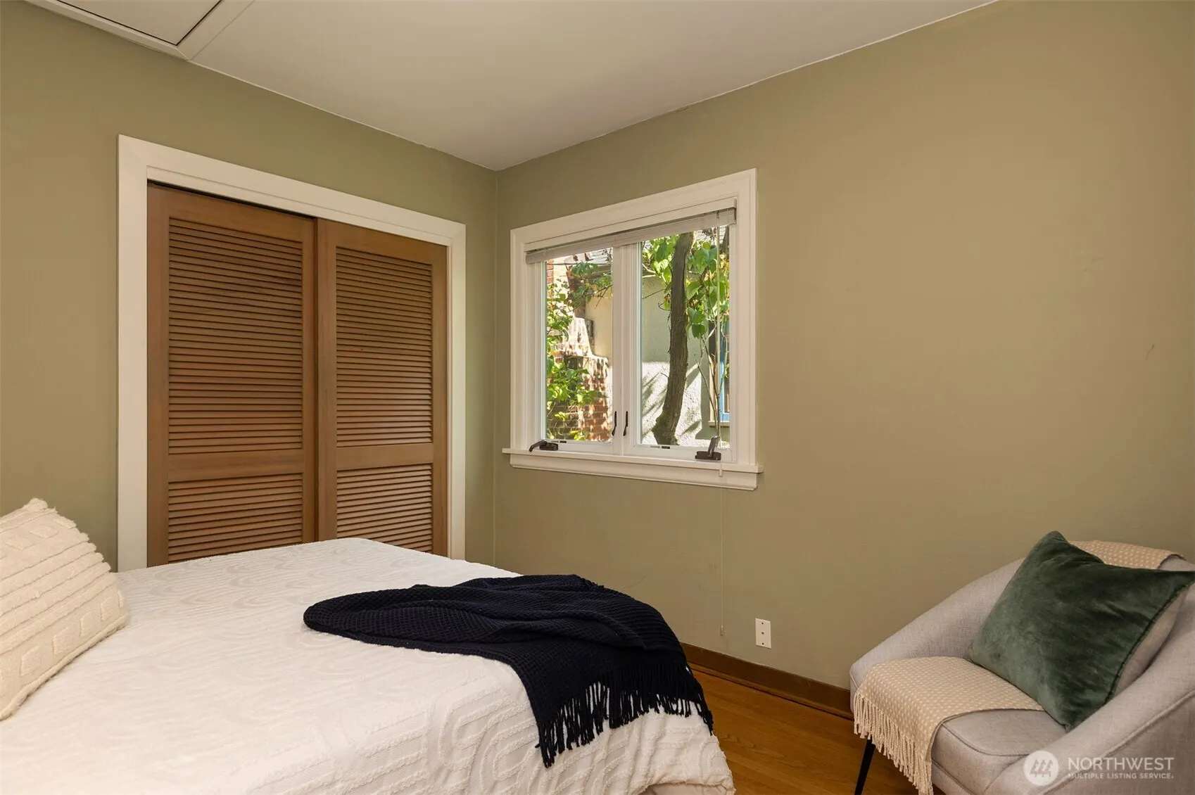 7 Newell Street , Seattle, WA 98109