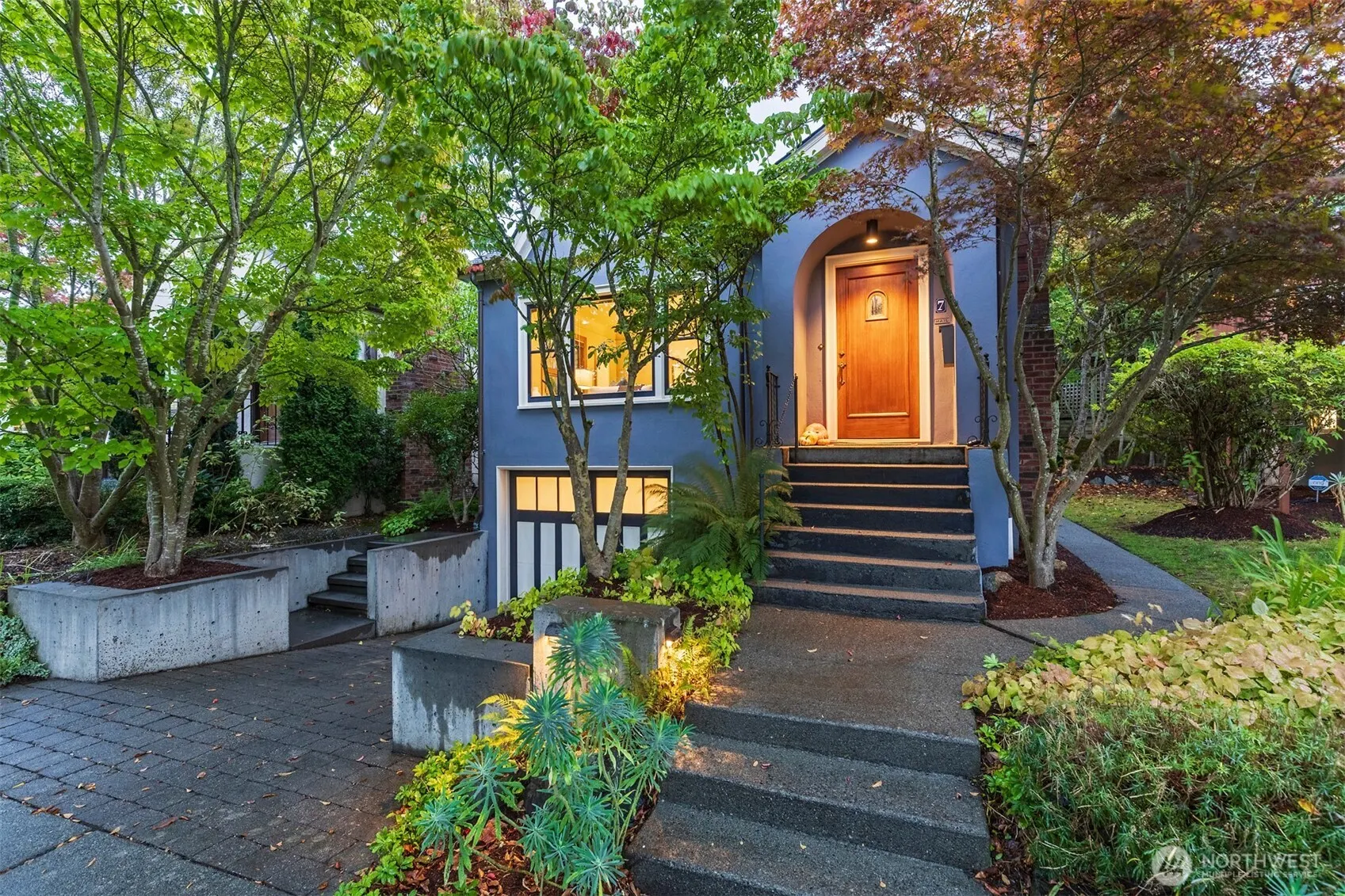 7 Newell Street , Seattle, WA 98109