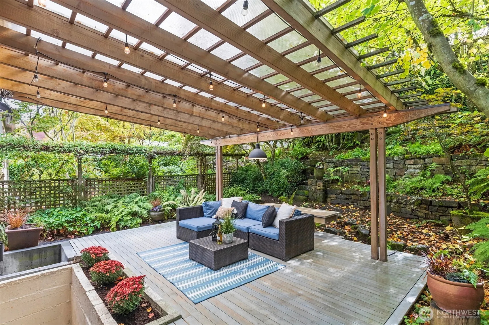 7 Newell Street , Seattle, WA 98109