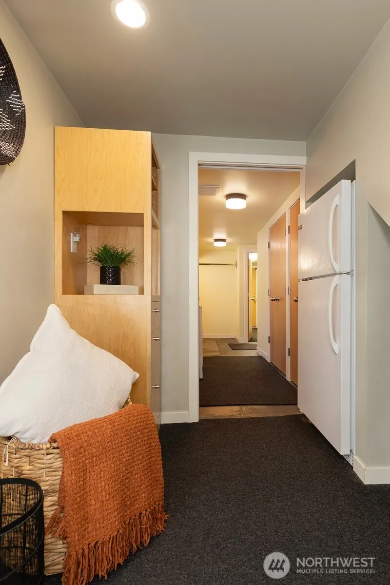 7 Newell Street , Seattle, WA 98109