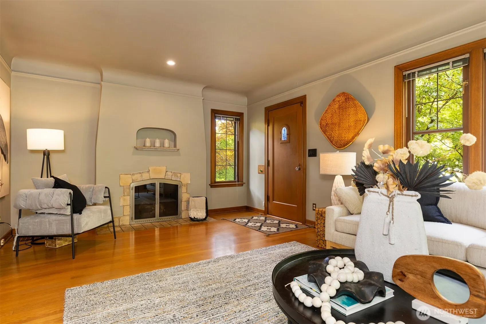 7 Newell Street , Seattle, WA 98109