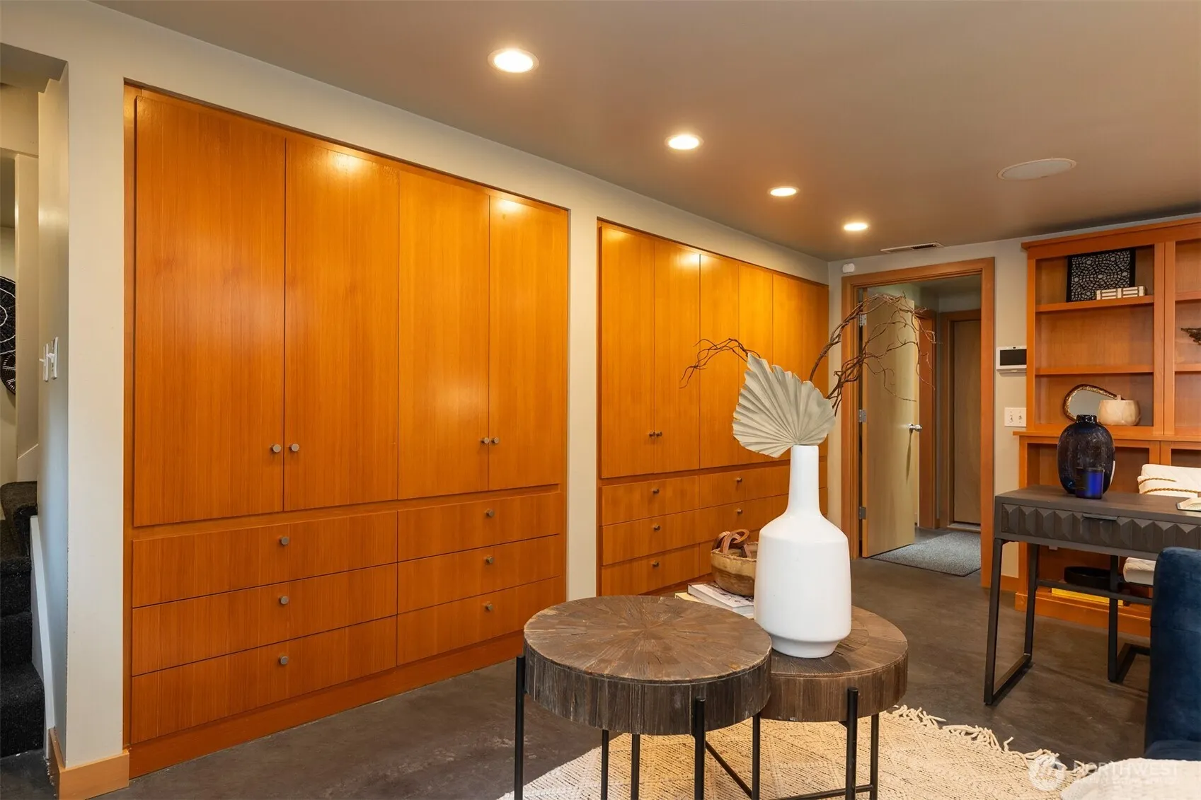 7 Newell Street , Seattle, WA 98109