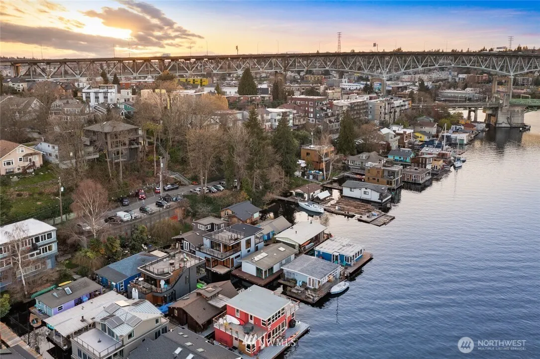 3146 Portage Bay E #G, Seattle, WA 98102