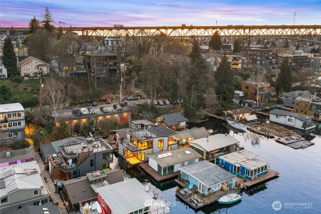 3146 Portage Bay E #G, Seattle, WA 98102