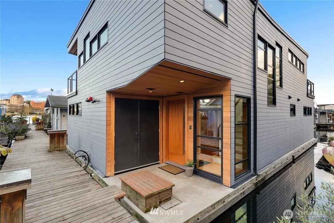 3146 Portage Bay E #G, Seattle, WA 98102