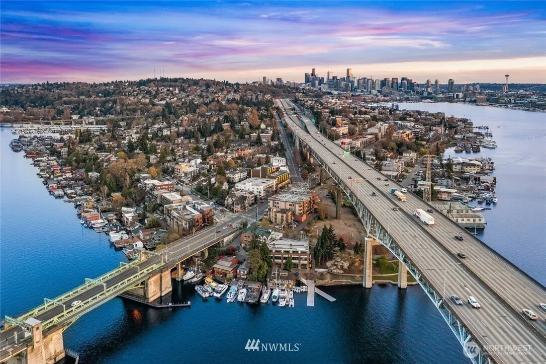 3146 Portage Bay E #G, Seattle, WA 98102