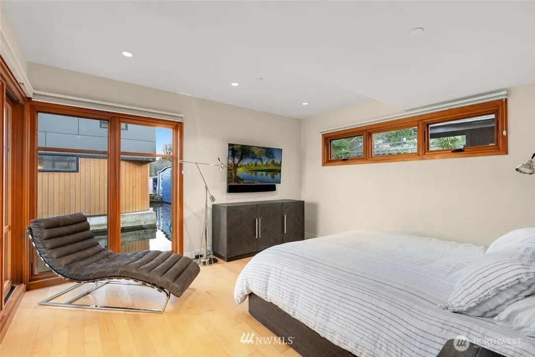 3146 Portage Bay E #G, Seattle, WA 98102