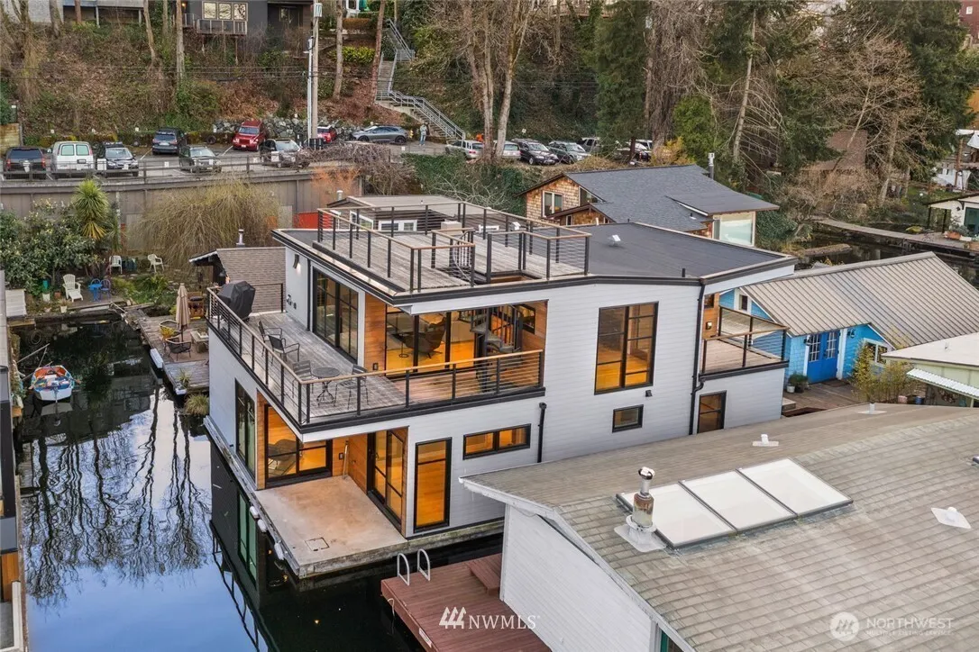 3146 Portage Bay E #G, Seattle, WA 98102