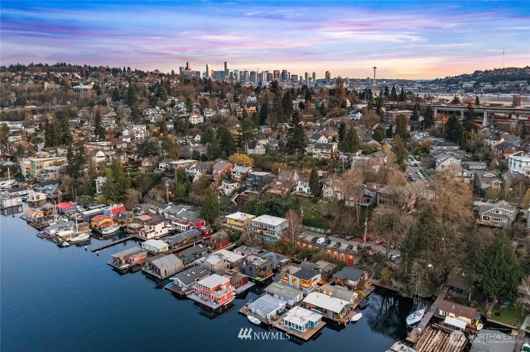 3146 Portage Bay E #G, Seattle, WA 98102