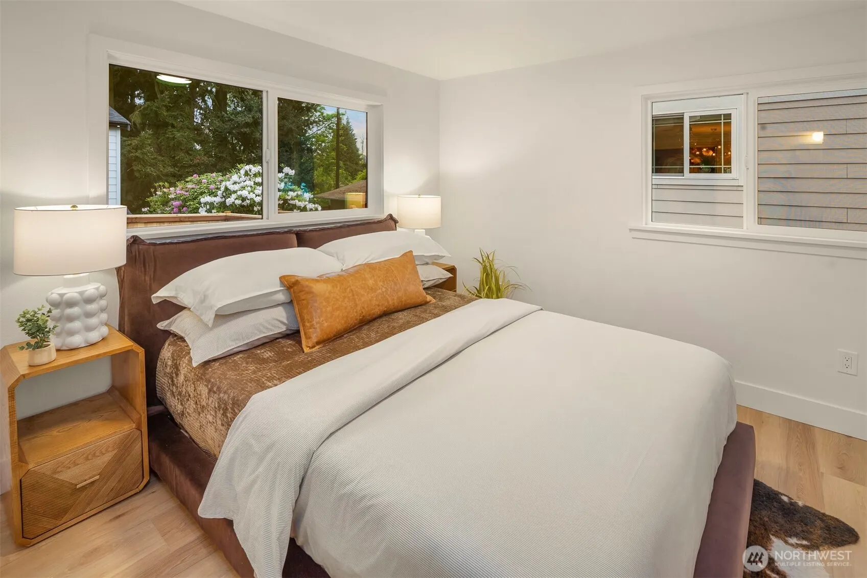 10541 Ashworth Avenue N, Seattle, WA 98133