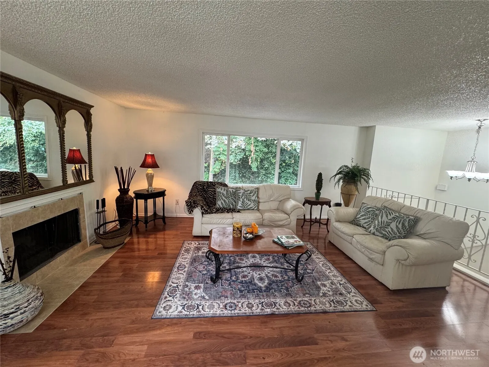 4016 Burton Place W, Seattle, WA 98199-1920
