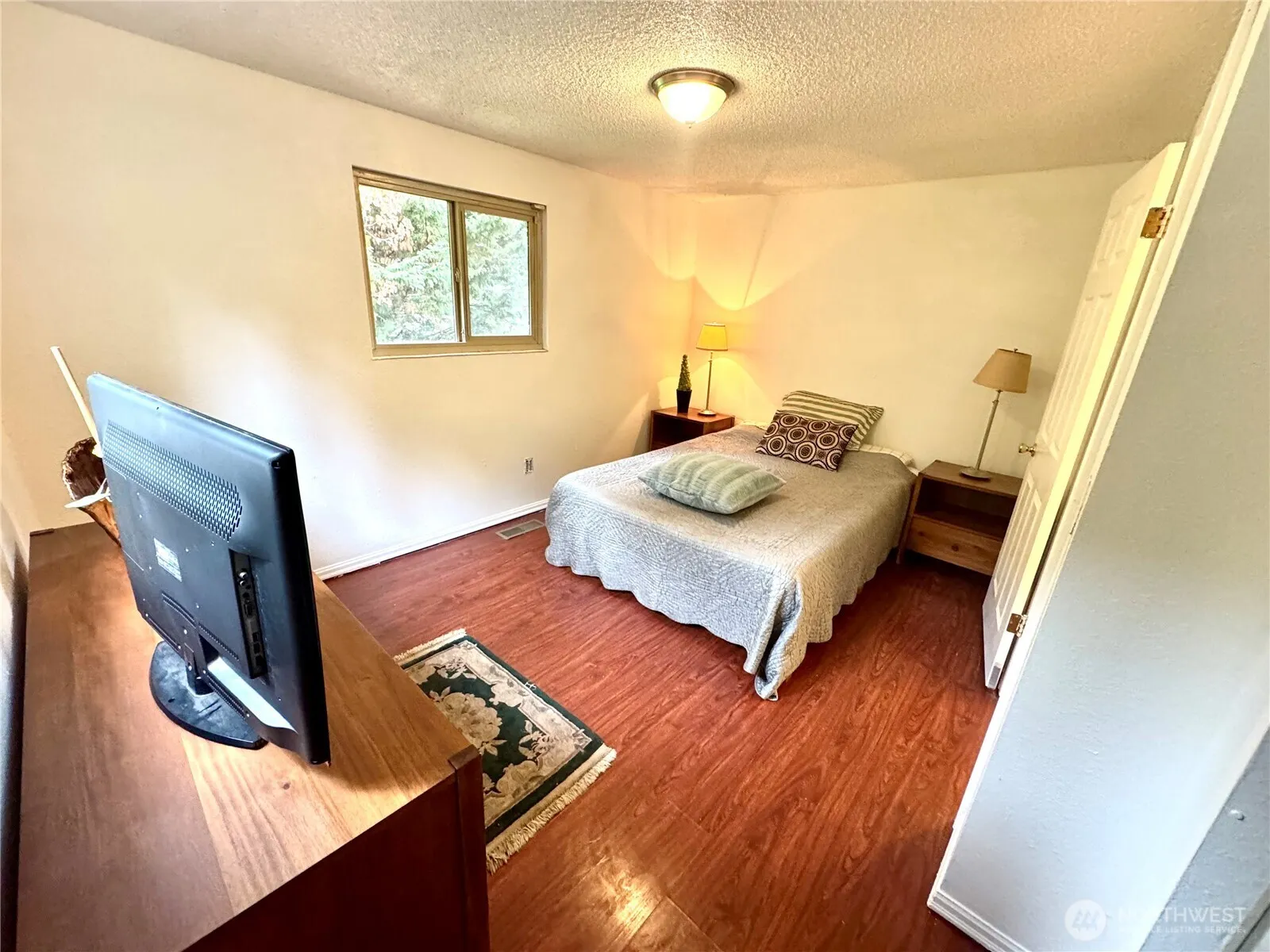 4016 Burton Place W, Seattle, WA 98199-1920