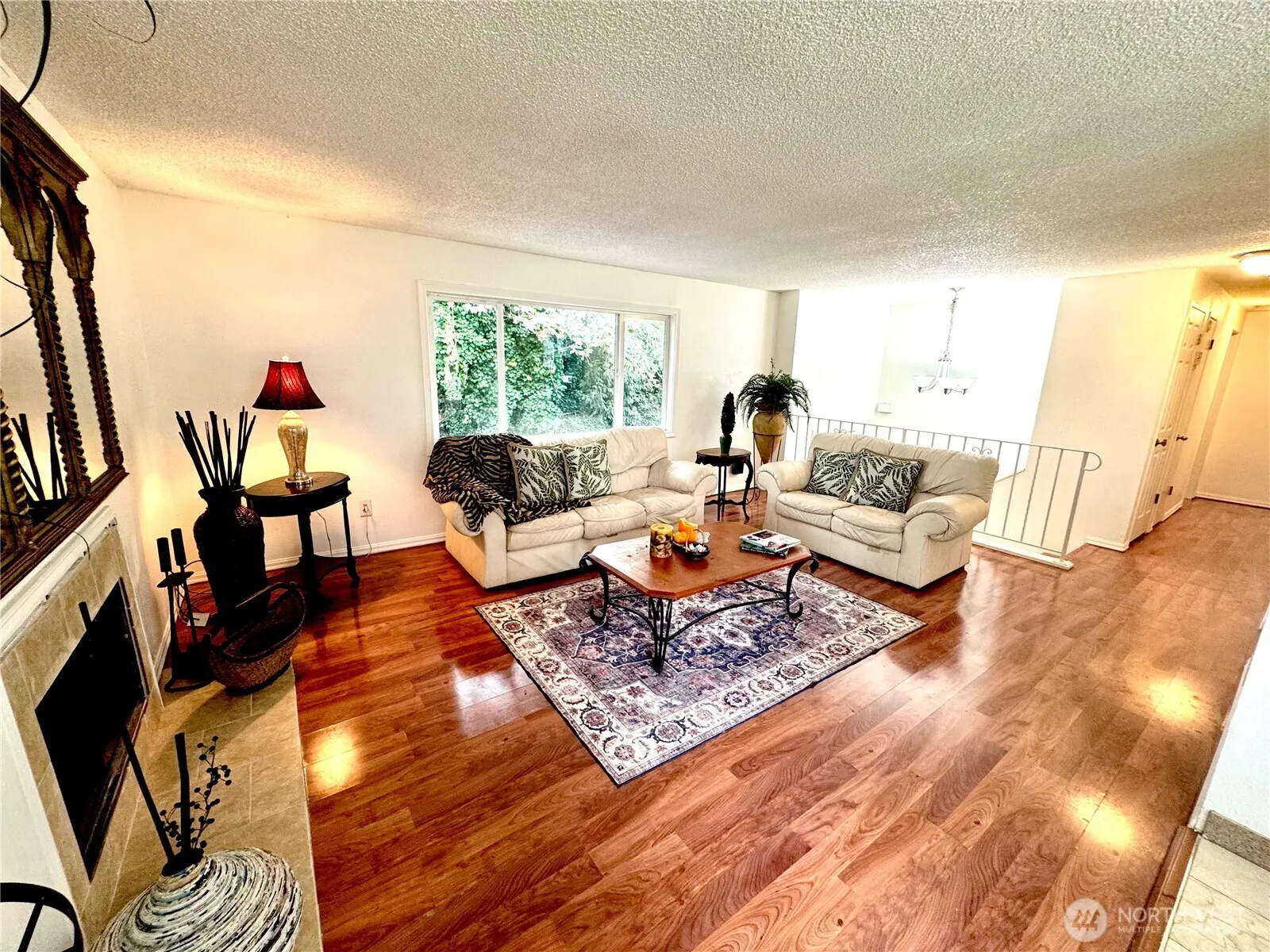 4016 Burton Place W, Seattle, WA 98199-1920