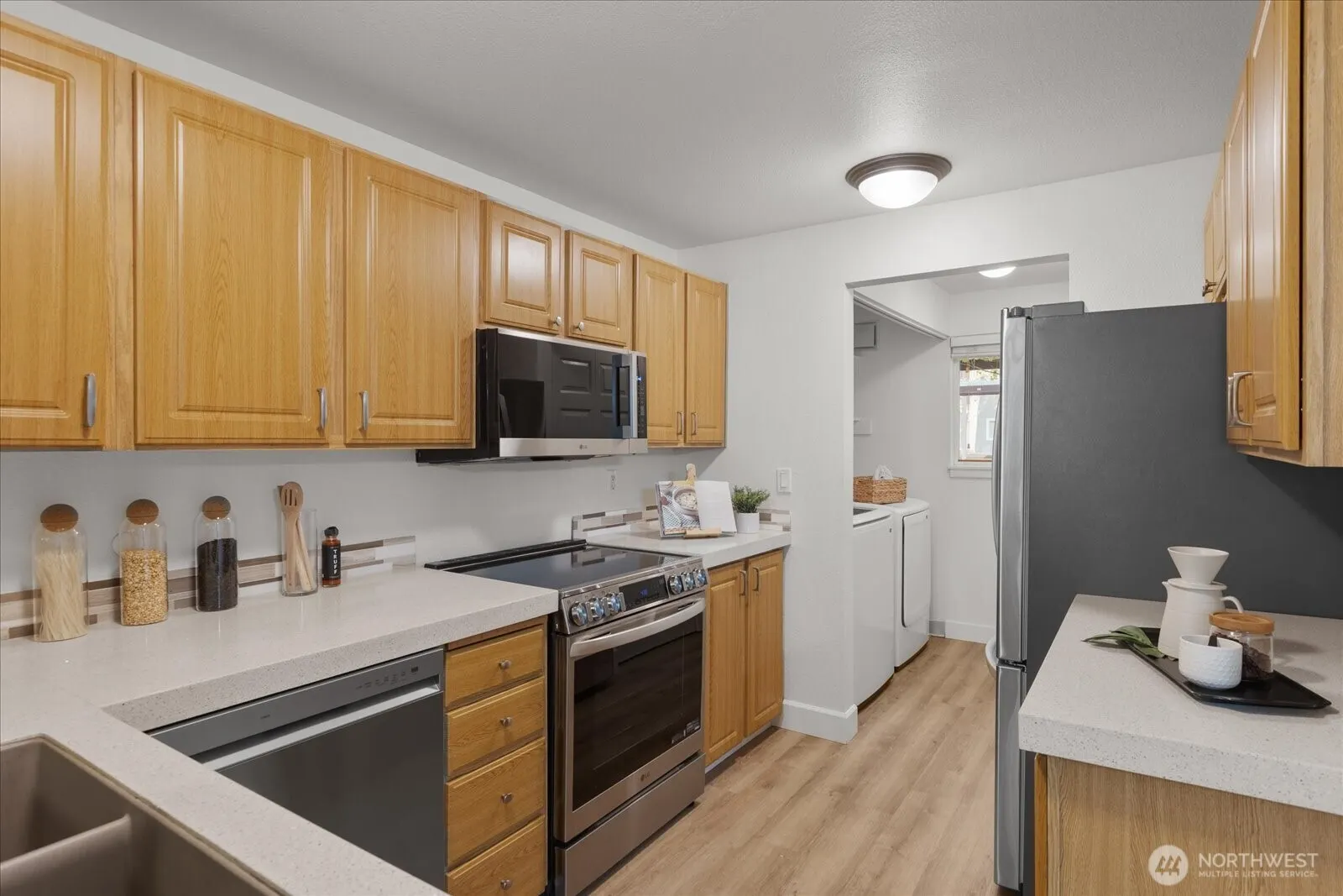 10018 NE 127th Place #B109, Kirkland, WA 98034
