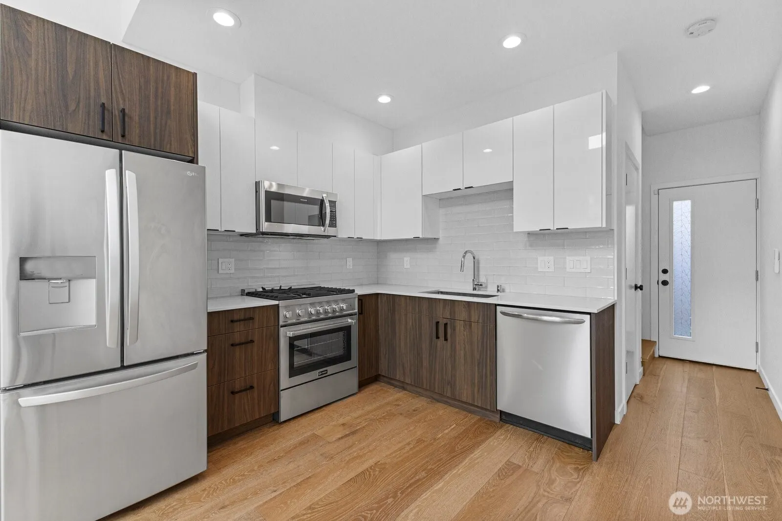 5439 California Avenue SW #H, Seattle, WA 98136