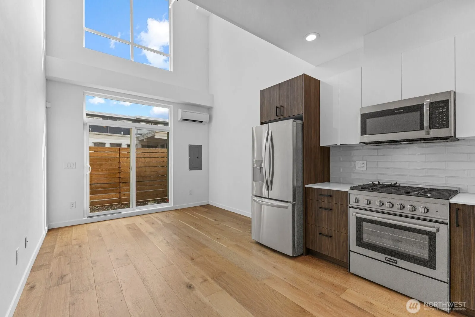 5439 California Avenue SW #H, Seattle, WA 98136