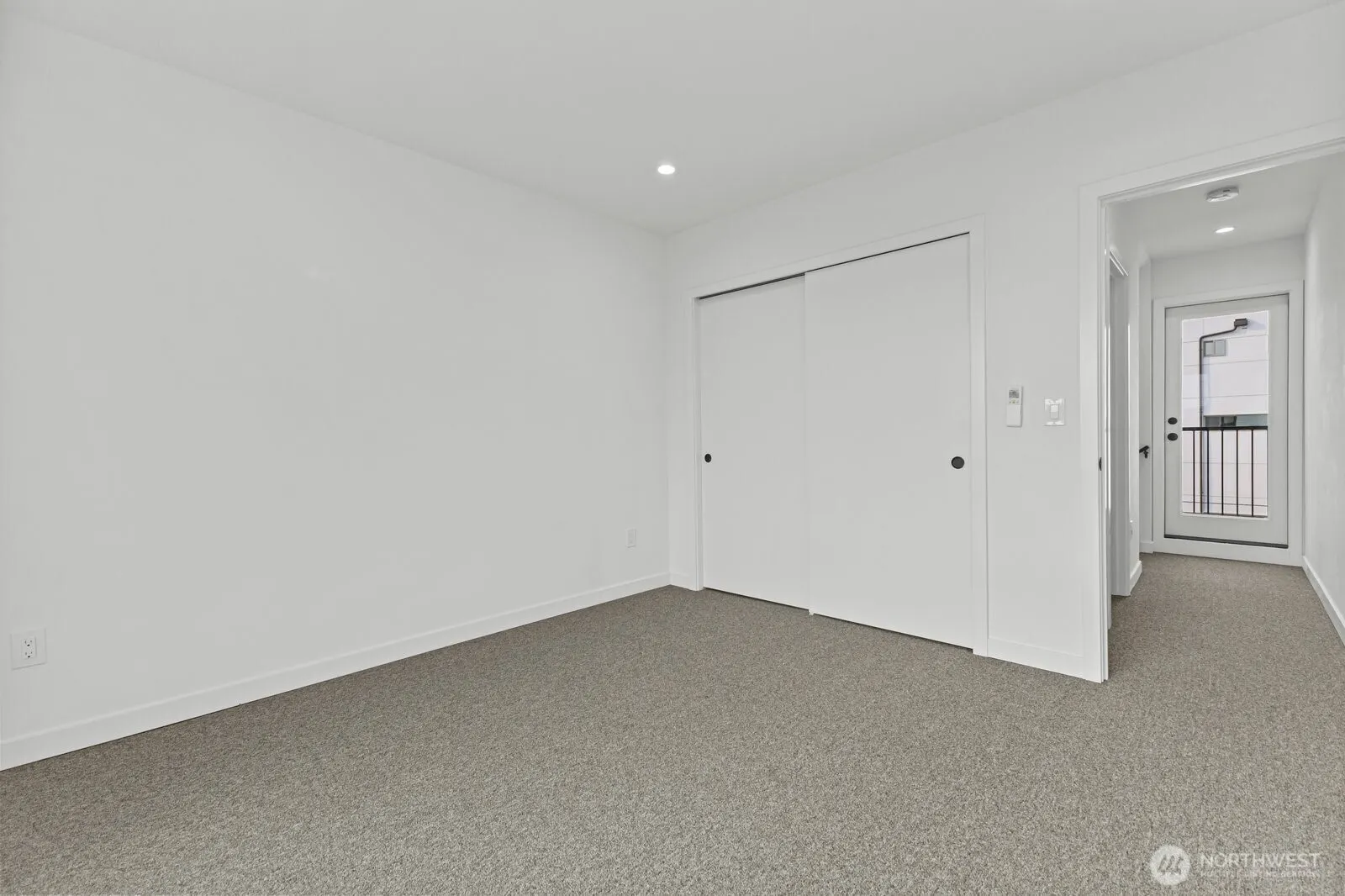 5439 California Avenue SW #H, Seattle, WA 98136